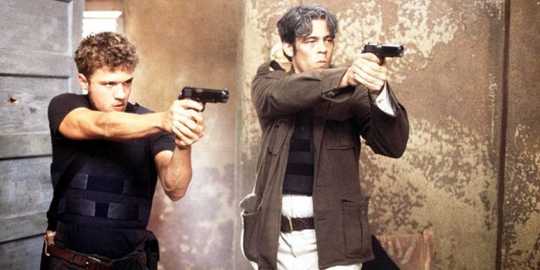 Ryan Phillippe and Benicio Del Toro in The Way of the Gun