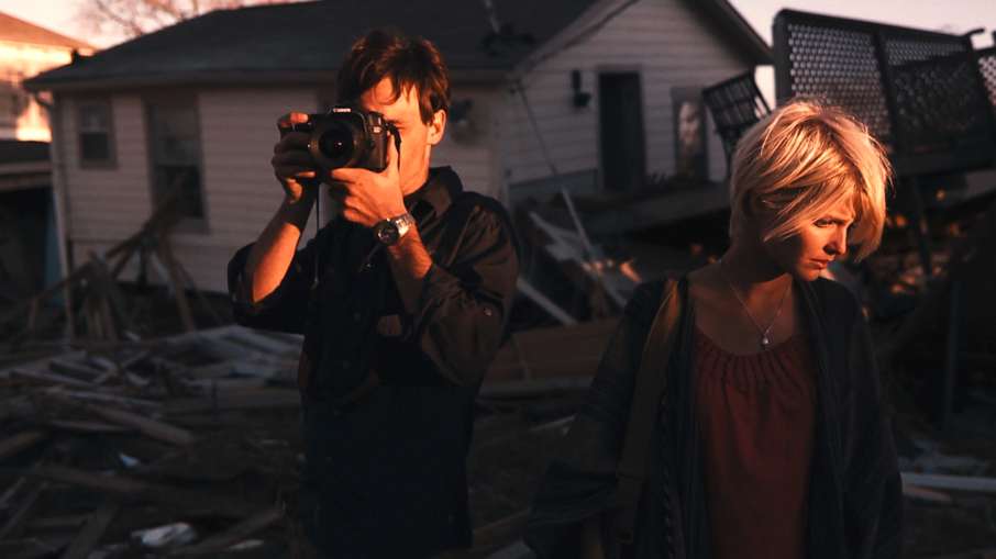 Scoot McNairy and Whitney Able in Monsters