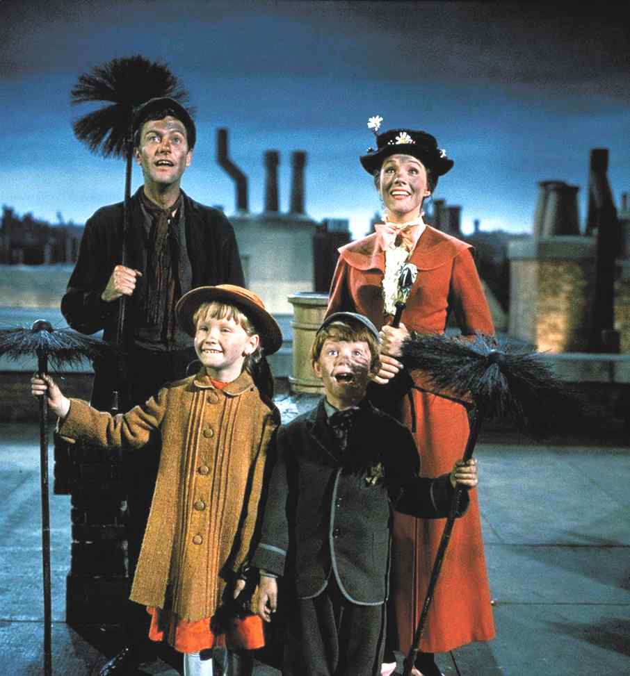 Dick Van Dyke, Karen Dotrice, Matthew Garber and Julie Andrews in Mary Poppins