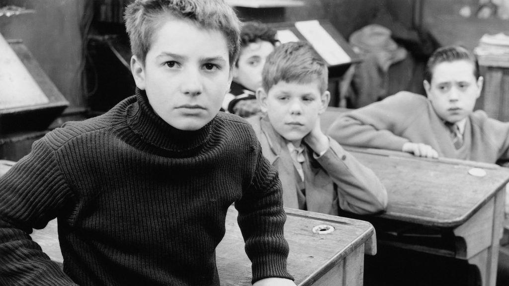 Jean-Pierre Léaud as Antoine