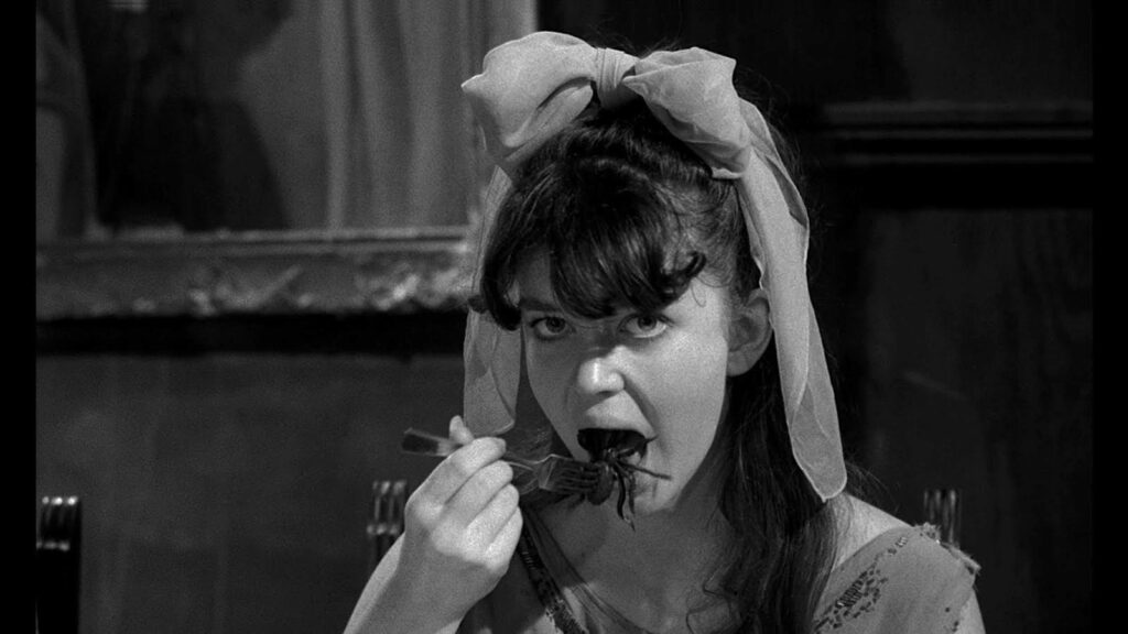 Jill Banner as Elizabeth