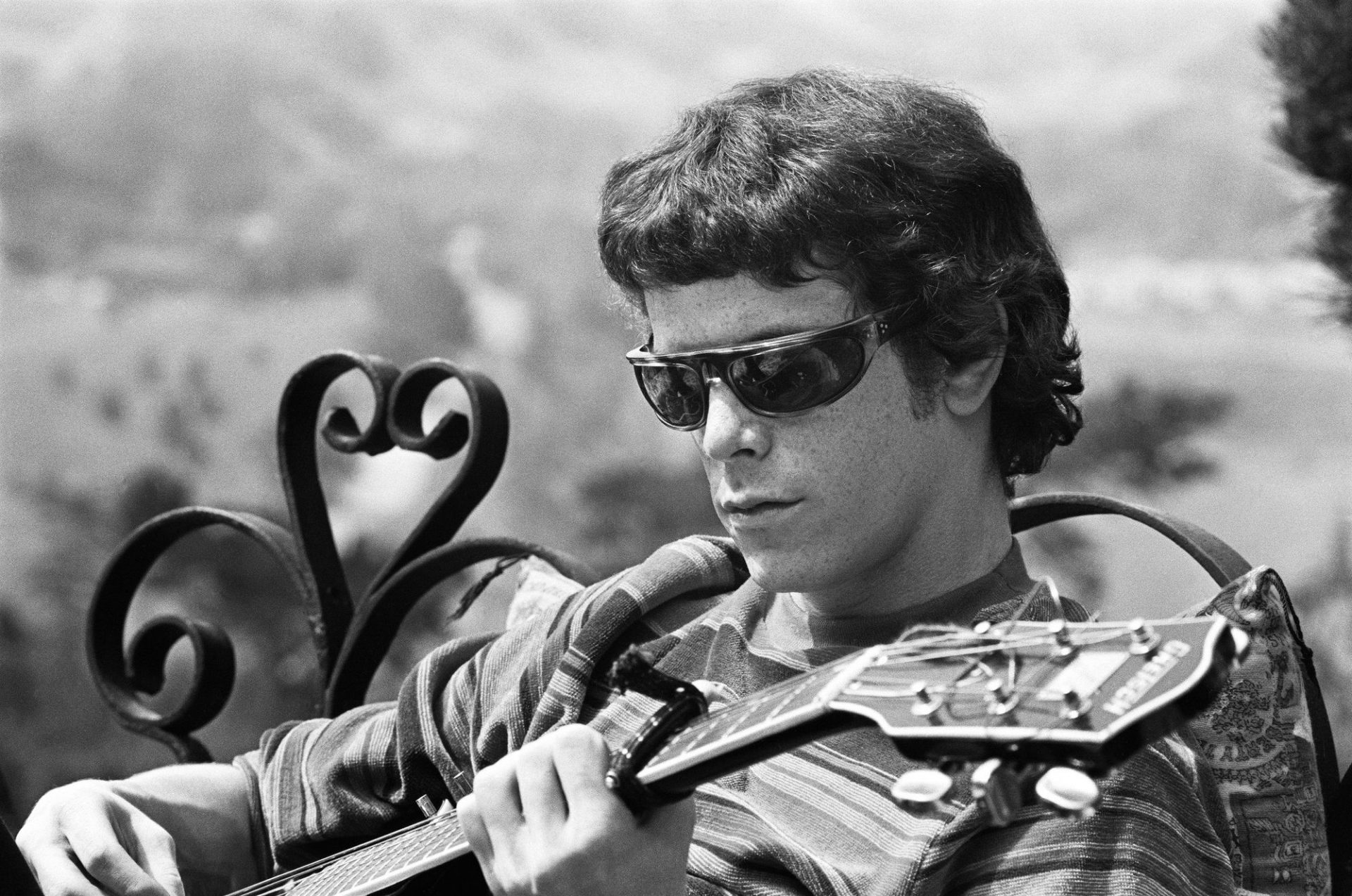 Lou Reed on the guitar