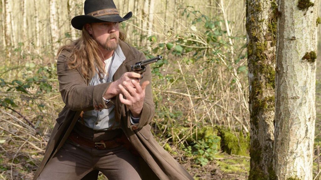The Virginian draws a gun