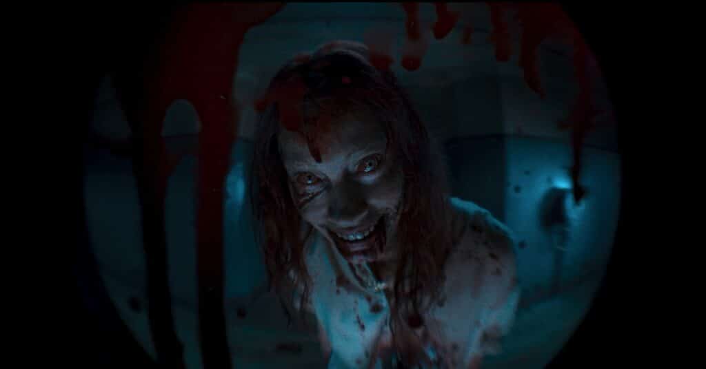 Alyssa Sutherland as a possessed Ellie