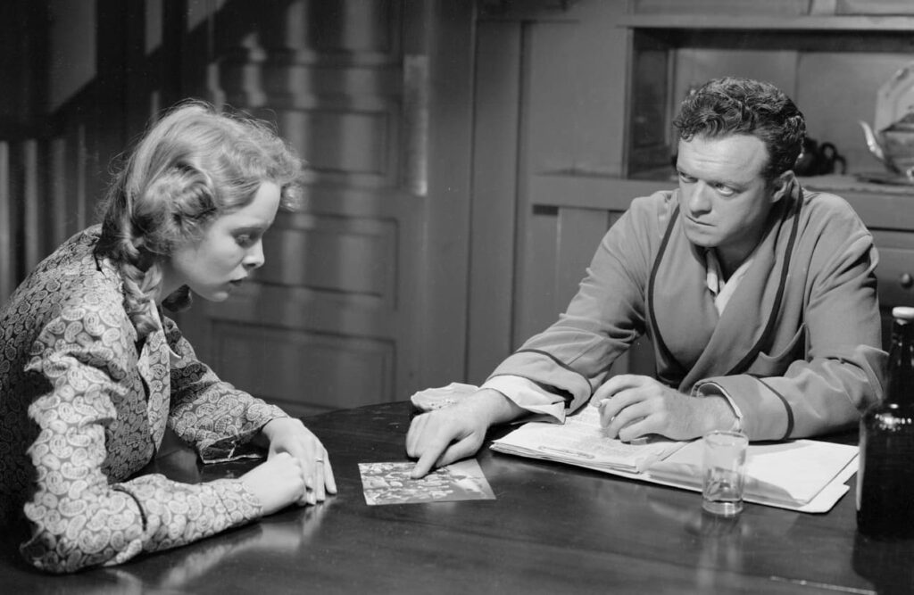 Janet Leigh and Van Heflin