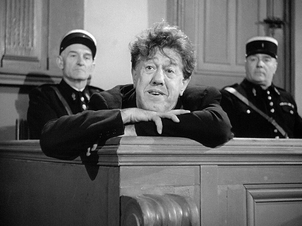 Paul (Michel Simon) gets his moment in court