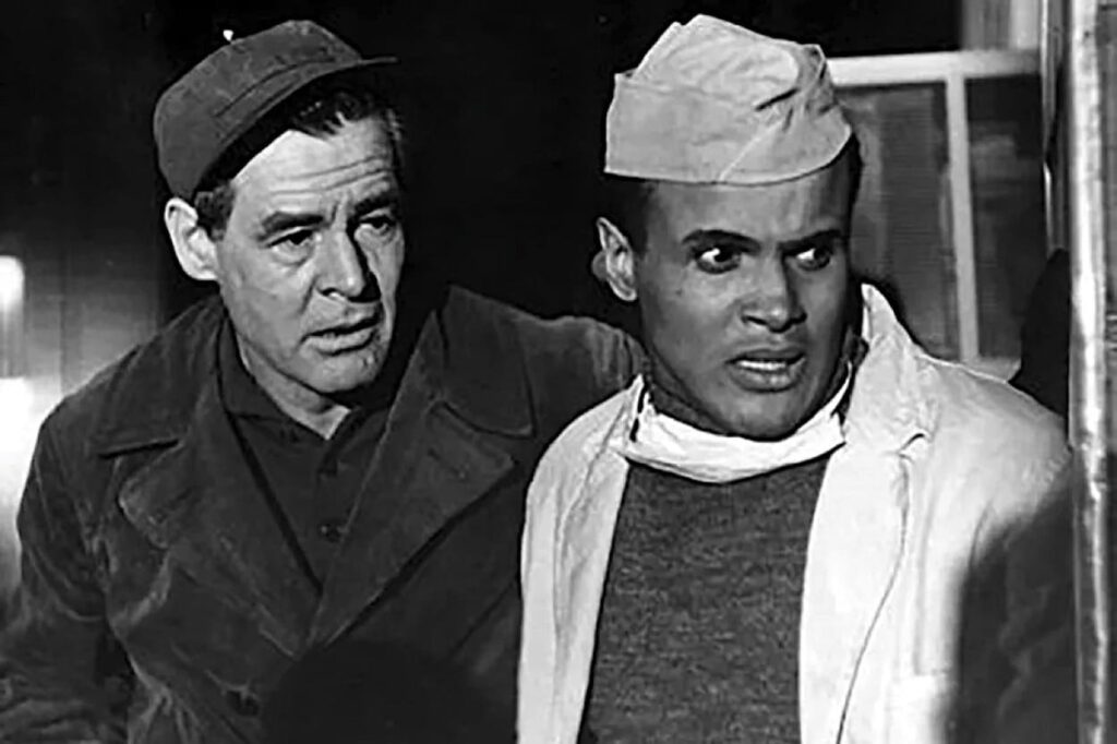 Slater (Robert Ryan) and Ingram (Harry Belafonte)