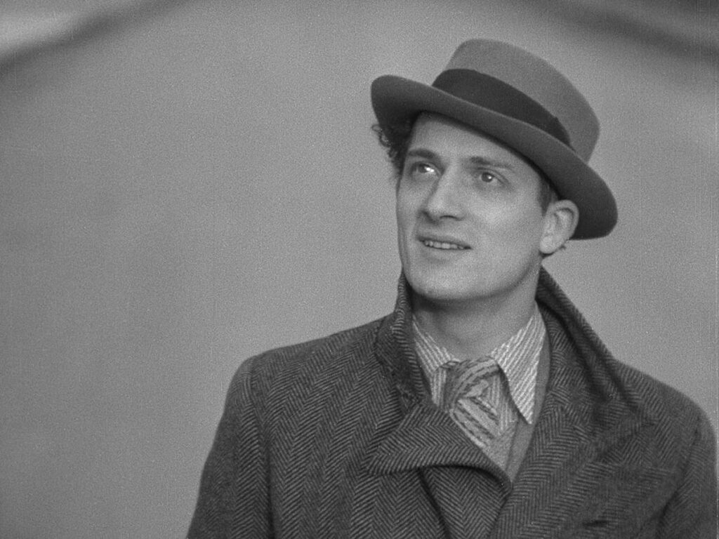 Jean Dasté as new teacher Mr Huguet