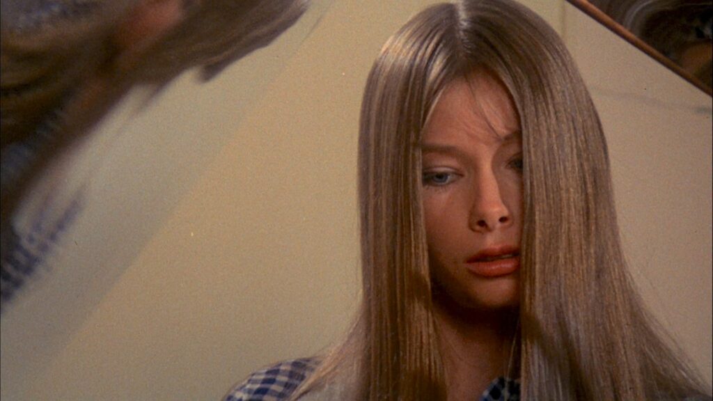 Lynn Lowry as Betsy