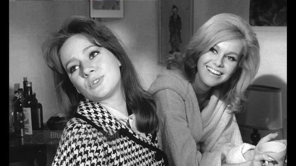 Francesca Annis and Suzanna Leigh