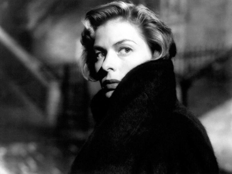 Ingrid Bergman in dark coat