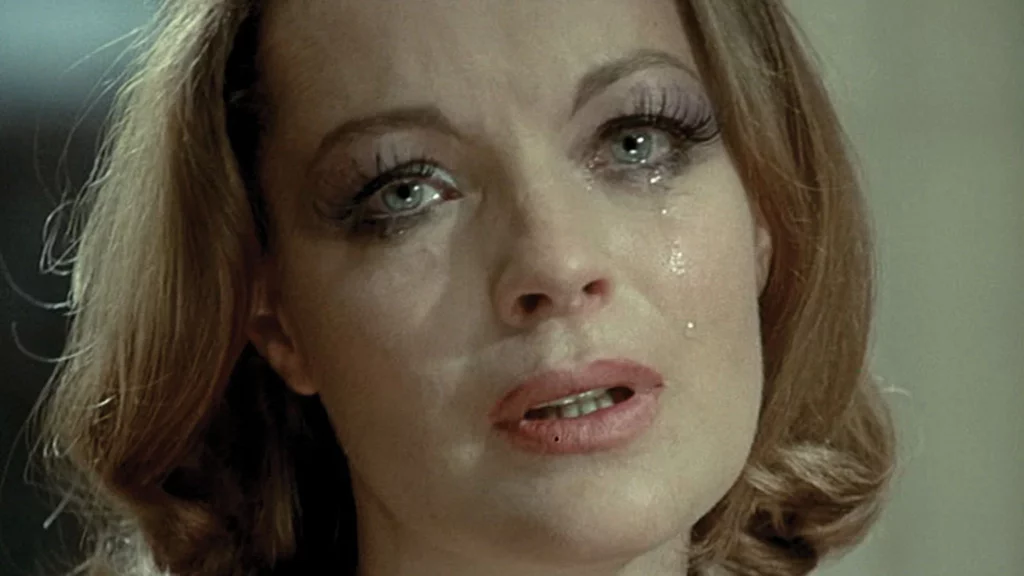 A weeping Nadine