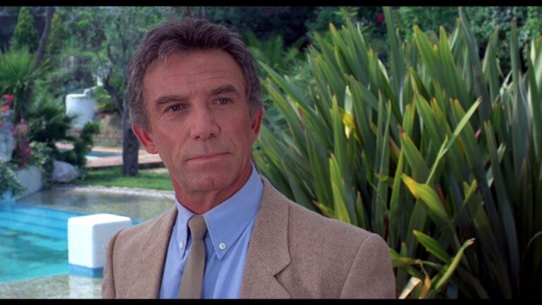 Anthony Franciosa as author Peter Neal