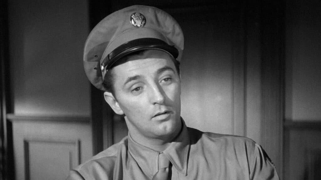 Robert Mitchum in army uniform