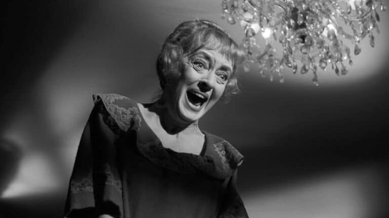 Bette Davis screaming