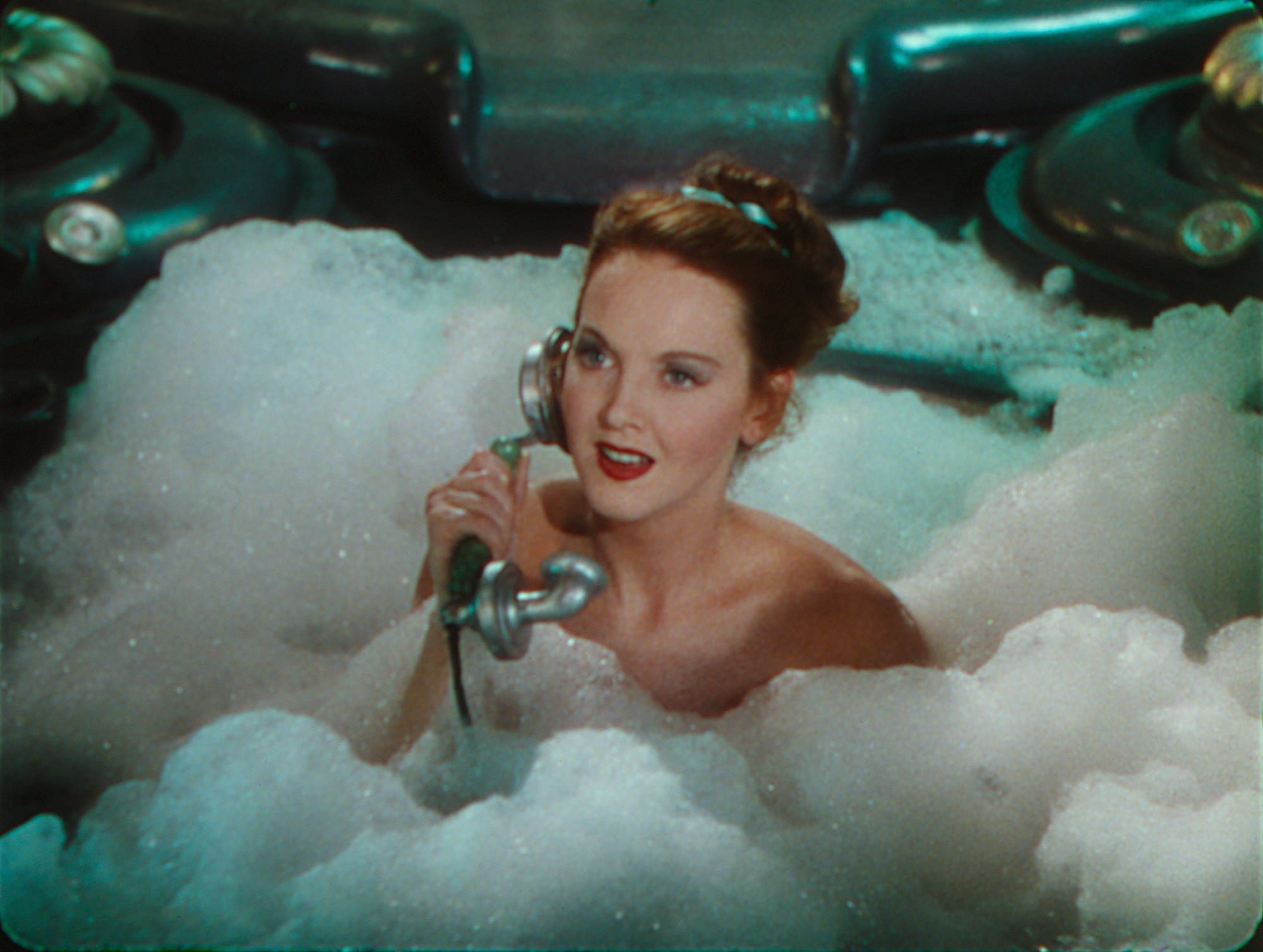 Yolanda in a bubble bath