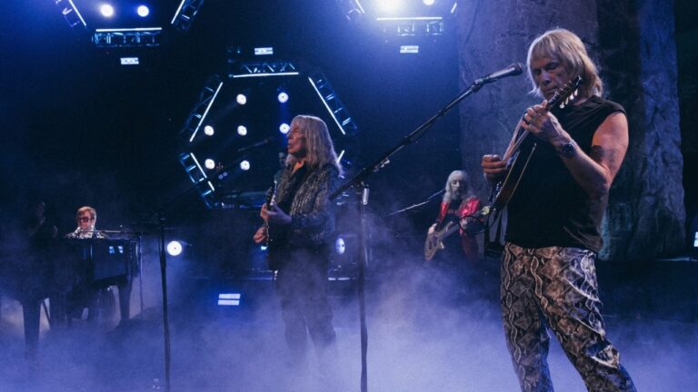 Spinal Tap on stage