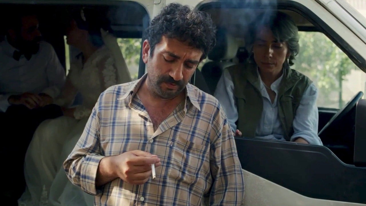 Vahid has a cigarette