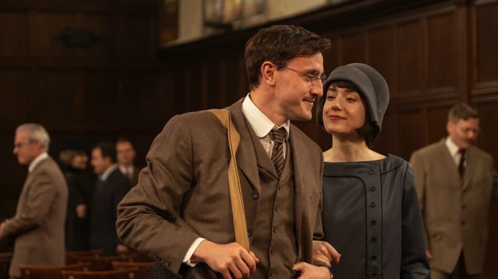 Lionel and girlfriend Clarissa (Emma Canning)