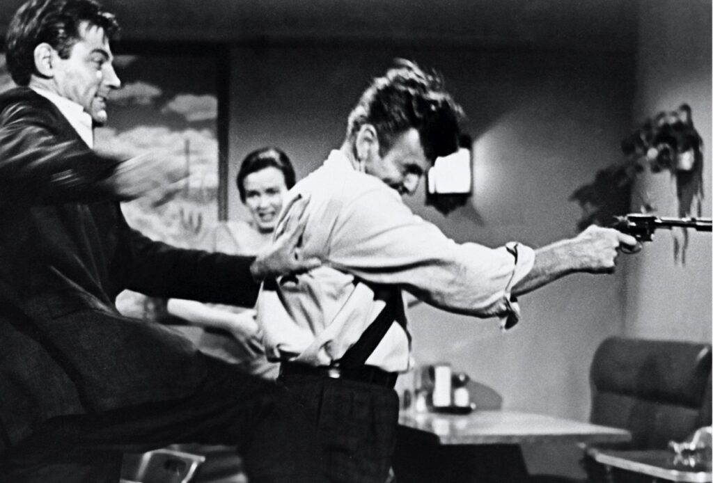 Davey and Nick fight over a gun