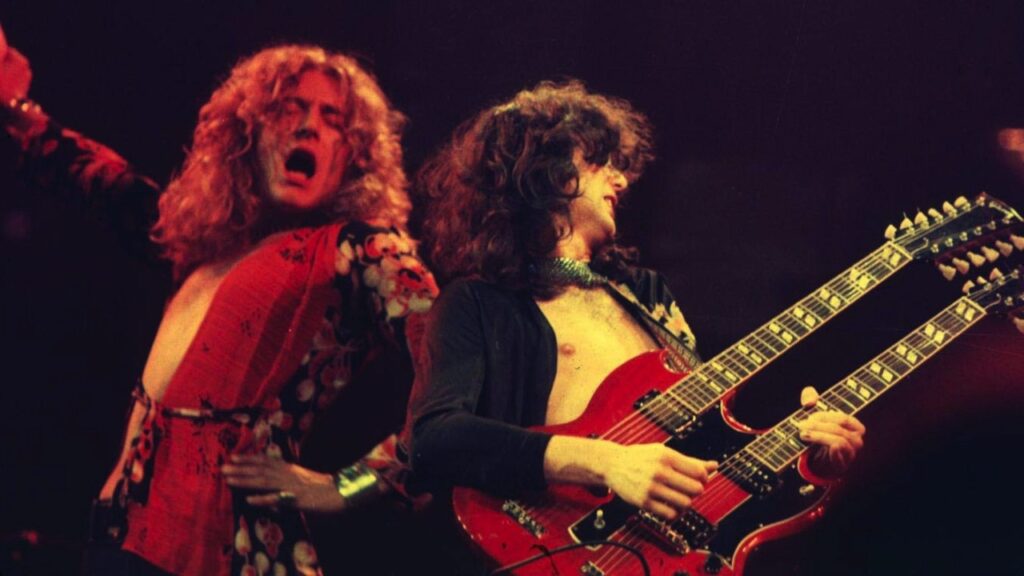 Robert Plant and Jimmy Page on stage