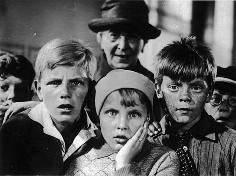 Emil (left) and his detectives