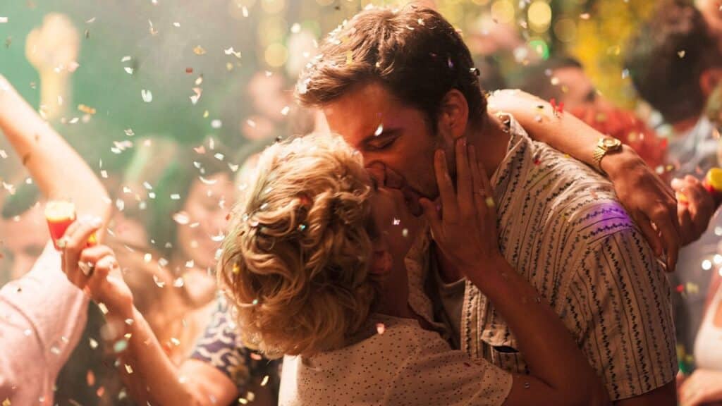 Chloe and Mickey kiss